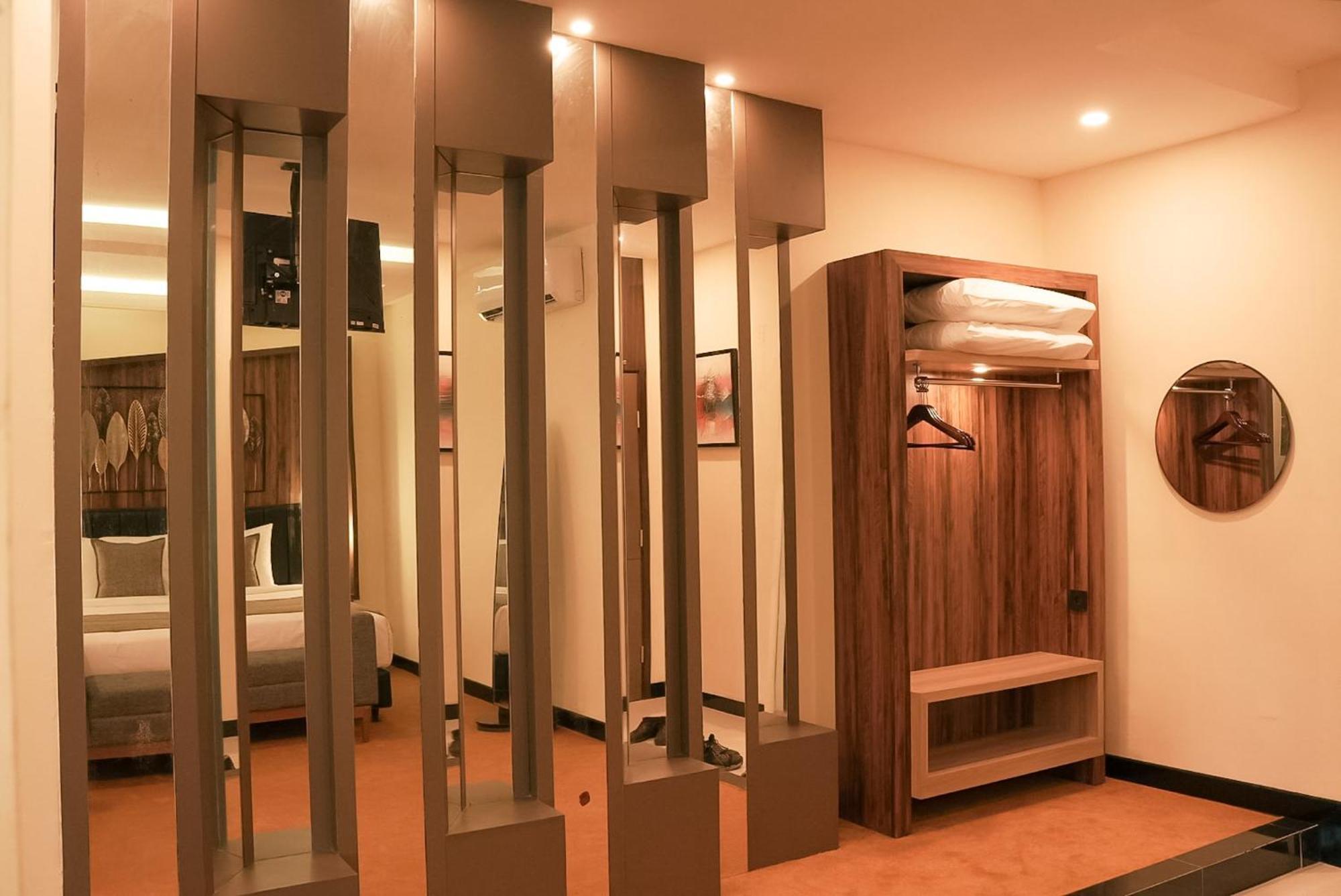 Oak Tree Urban Hotel Τζακάρτα Εξωτερικό φωτογραφία